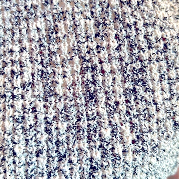 ⭐️J.JILL Knit Cream & Black Speckled Sweater, Sz.L, Cozy & Chic! 💙❄️😁 - Picture 5 of 13